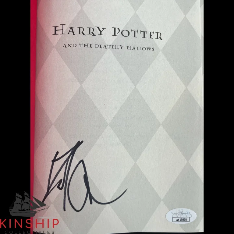 Daniel Radcliffe signed Harry Potter & the Deathly Hallows Book JSA COA E254