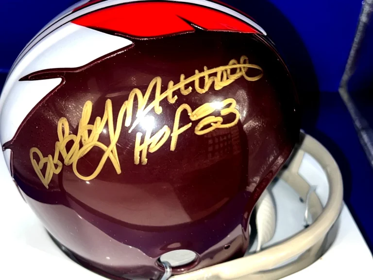BOBBY MITCHELL WASHINGTON REDSKINS HOF 83 SIGNED THROWBACK MINI HELMET