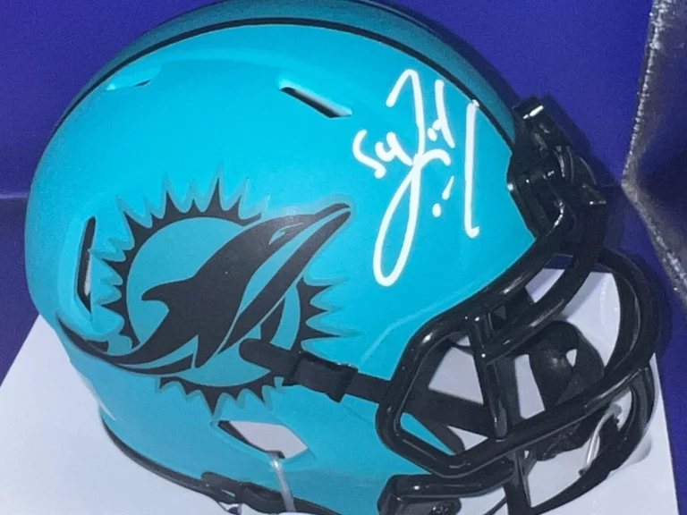 ZACH THOMAS MIAMI DOLPHINS JSA AUTHENTICATED SIGNED RAVE MINI HELMET
