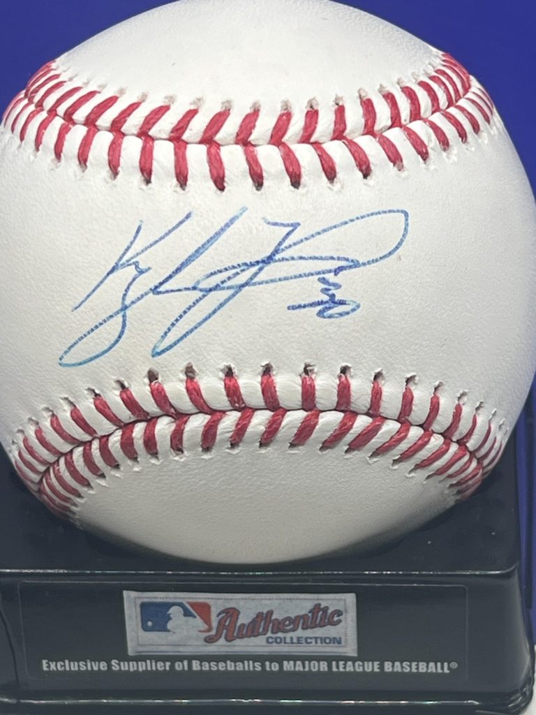 KYLE TUCKER HOUSTON ASTROS / LOS ANGELES DODGERS  SIGNED BECKETT OML BASEBALL