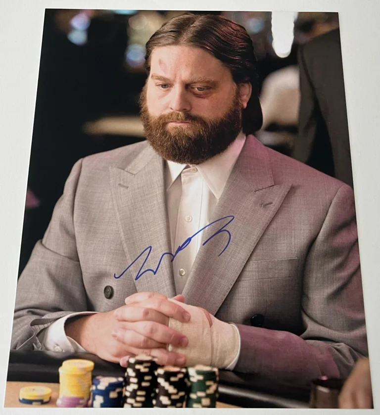 ZACH GALIFIANAKIS SIGNED THE HANGOVER 11x14 PHOTO w/PROOF AUTOGRAPH BECKETT COA