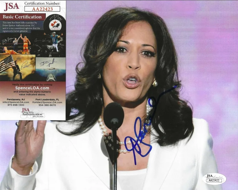 Kamala Harris Signed 8x10 Photo w/ JSA COA #AA22423 Joe Biden Vice President