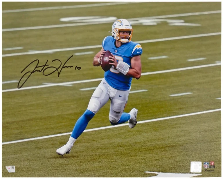Justin Herbert Signed LA Chargers Looking To Pass 16x20 Photo - (Fanatics COA)