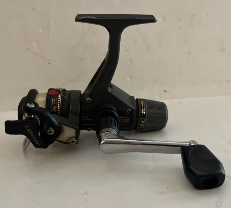 SHIMANO AX 100 UTRA LIGHT SPINING REEL- EXTRA SPOOL- VERY NICE