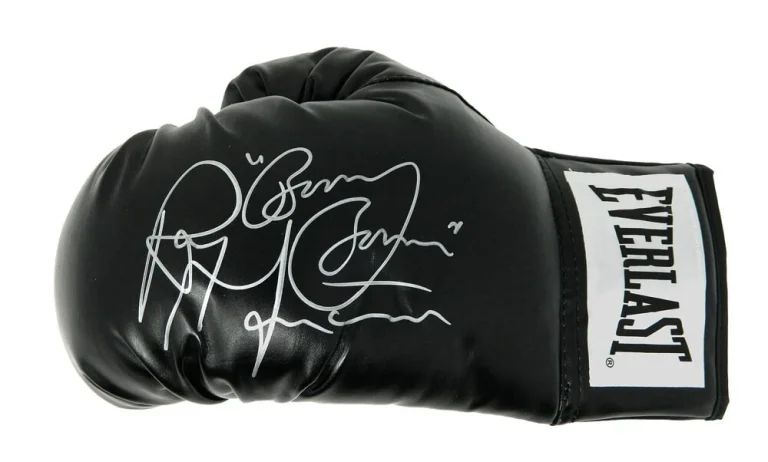 RAY MANCINI Signed Everlast Black Boxing Glove w/Boom Boom - SCHWARTZ