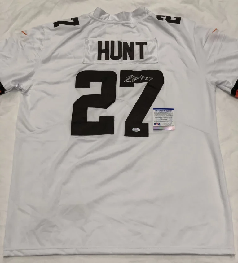 Kareem Hunt Signed Autographed Cleveland Browns Jersey Dawg Pound Psa/Dna