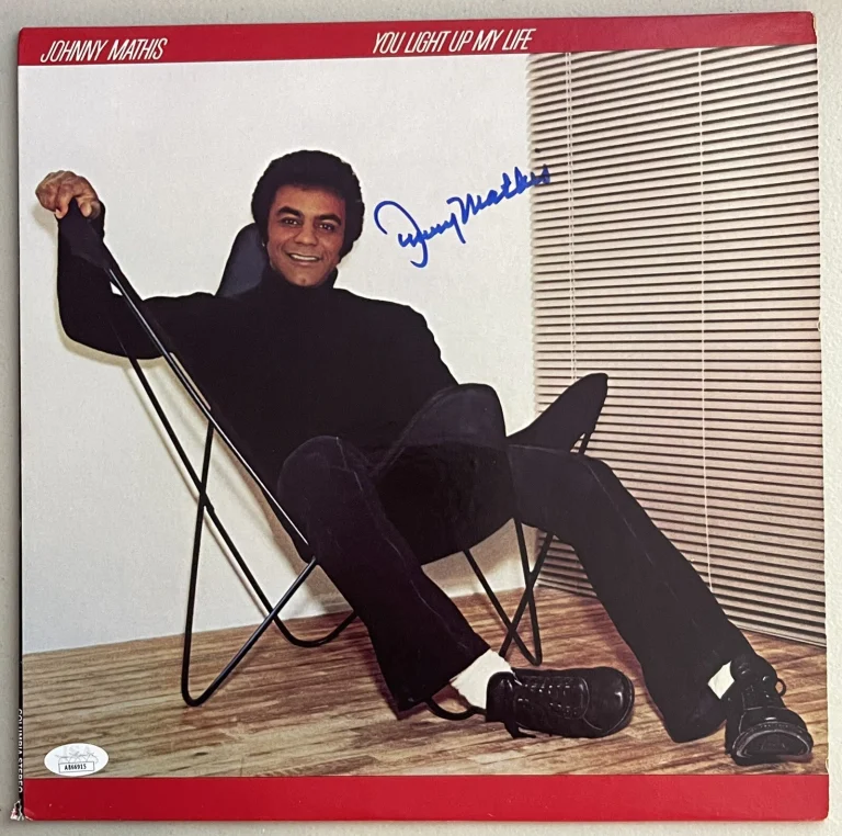 Johnny Mathis Signed Autographed Vinyl Record Album You Light Up My Life JSA