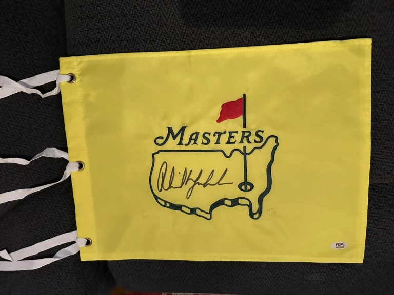 Phil Mickelson SIGNED Undated Masters Golf Flag Augusta PSA/DNA Authenticated