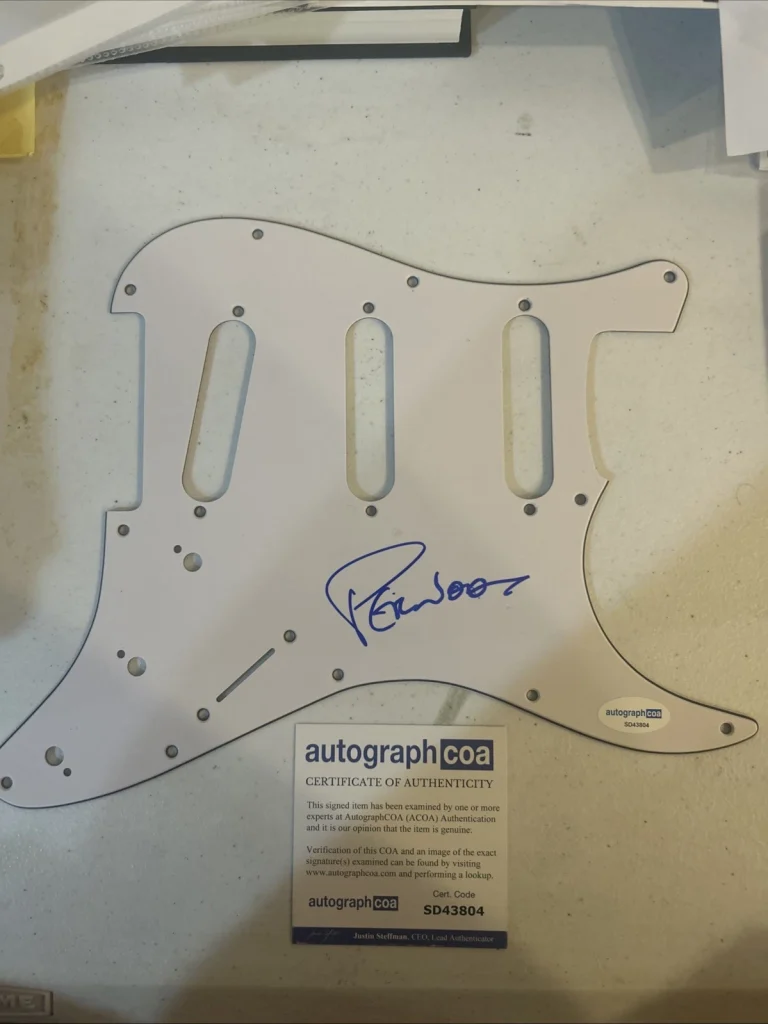 PETER NOONE HERMANS HERMITS SIGNED AUTOGRAPH STRAT PICKGUARD ACOA COA GUITAR