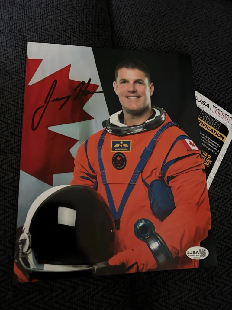 Jeremy Hansen Signed 8 x 10 Photo Artemjs II NASA JSA Authentication COA