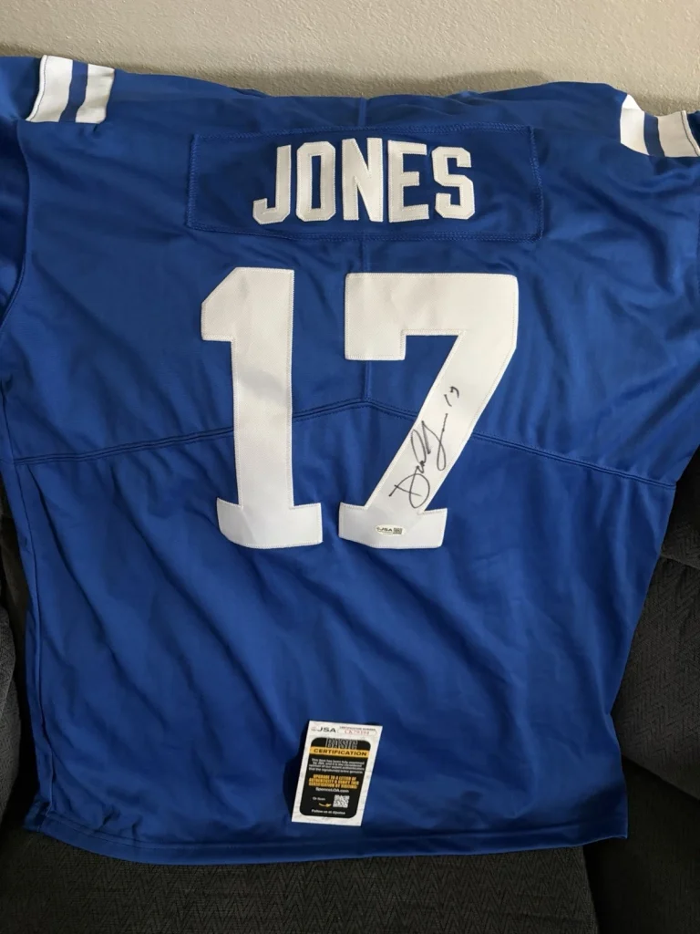 Daniel Jones SIGNED Indianapolis Colts Jersey Stitched XL JSA Authentication COA