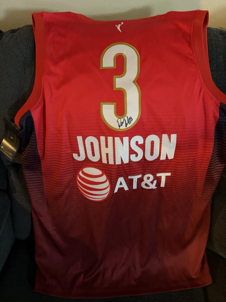 Raven Johnson Signed Stitched Jersey L Indiana Fever New Unused South Carolina