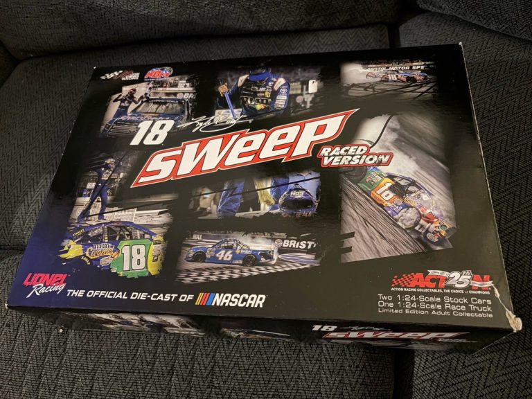 Kyle Busch Not Signed 2017 Bristol Sweep Set 3 NASCAR Cars