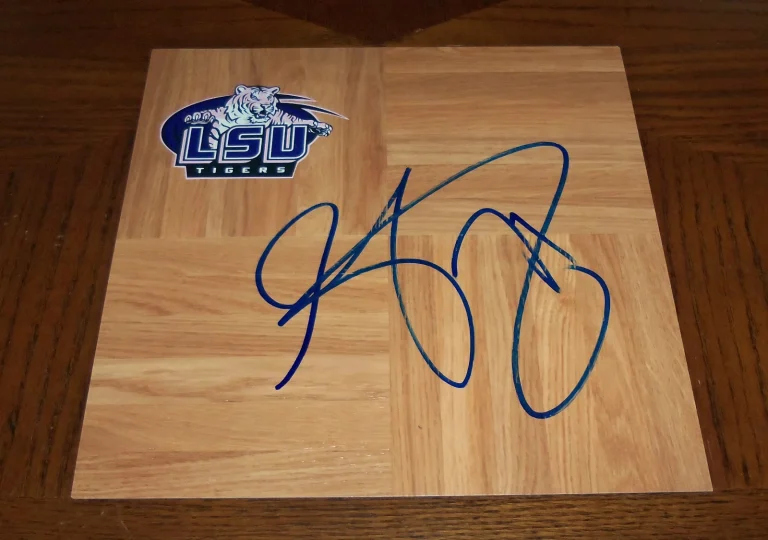 LSU Tigers GLEN DAVIS Signed Autographed Basketball Floor COA!