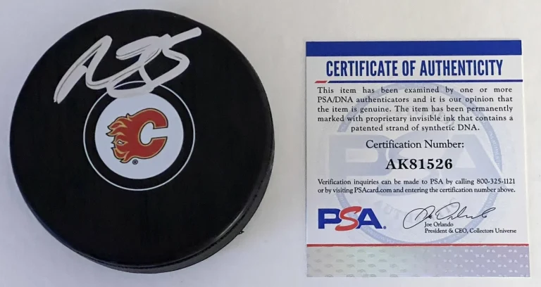 Mark Giordano Signed Autographed Calgary Flames Logo Hockey Puck Canada PSA/DNA