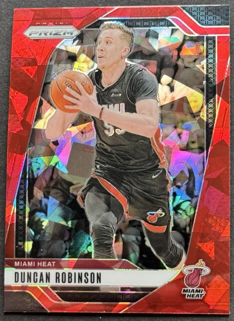 2024-25 Panini Prizm Duncan Robinson Red Cracked Ice Prizm #190 Miami Heat