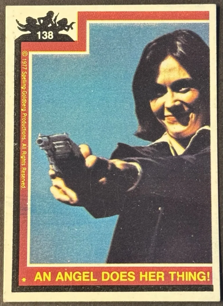 An Angel Does Her Thing! 1977 Topps Charlie's Angels #138 Card