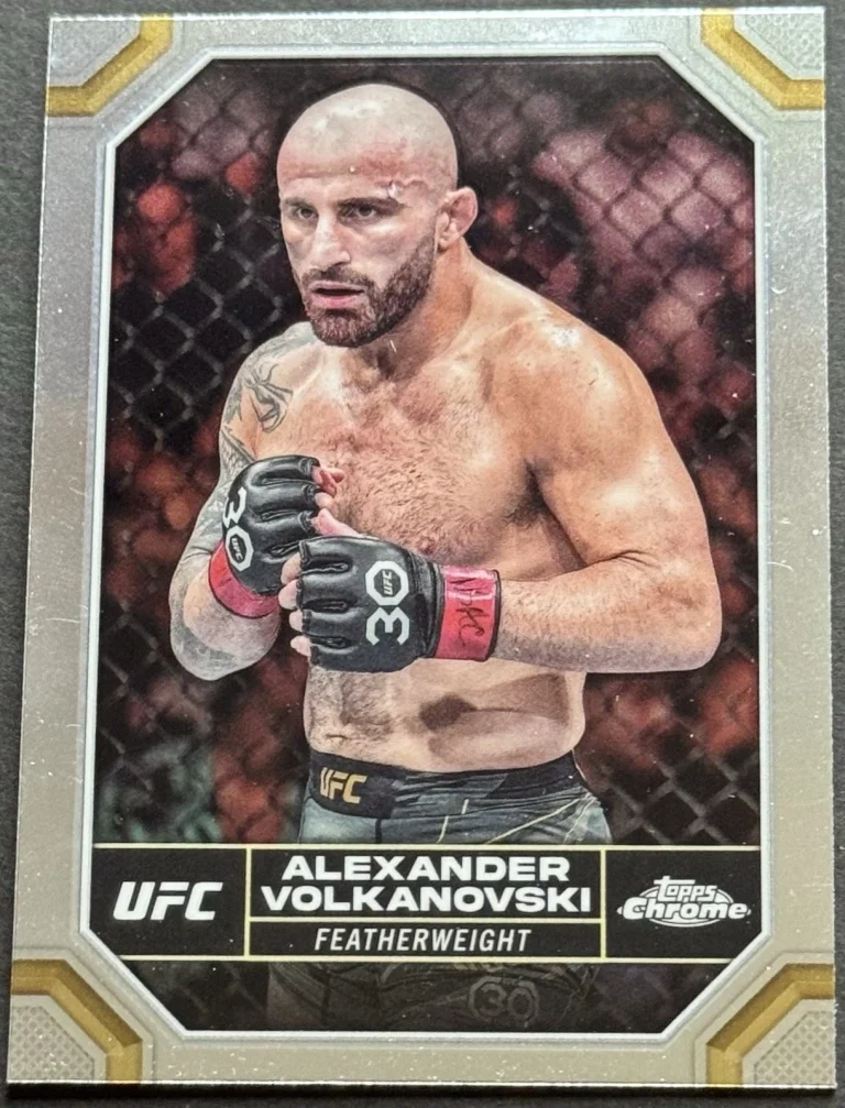 2024 Topps Chrome UFC #7 Alexander Volkanovski