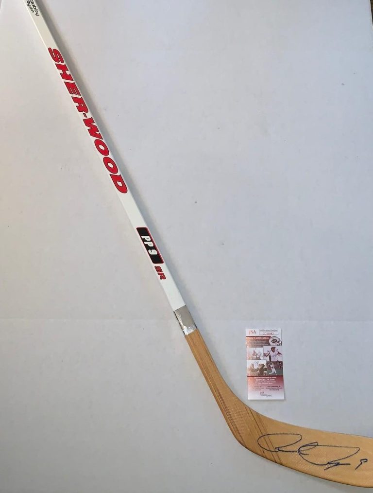 Bobby Ryan Ottawa Senators signed F/S Full Size Stick Sher-Wood Ryan Model JSA