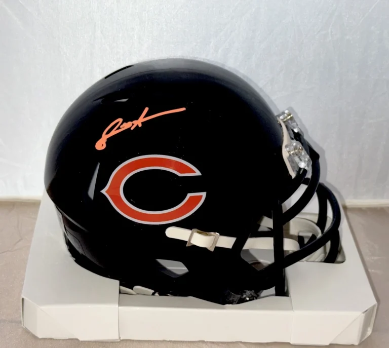 Dennis McKinnon signed Chicago Bears mini helmet autographed Beckett Witnessed