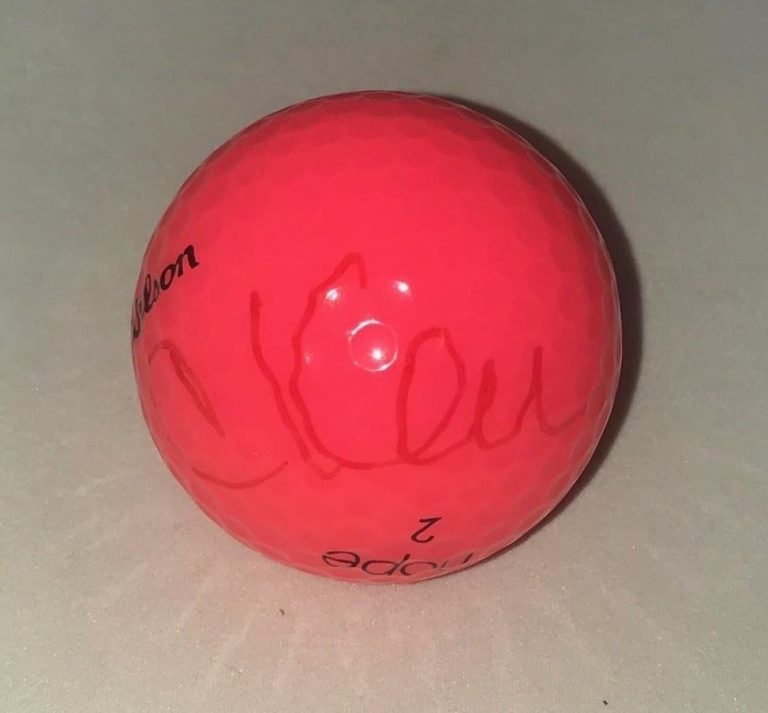 Cristie Kerr signed Hot Pink Wilson Hope Golf Ball autographed LPGA USA