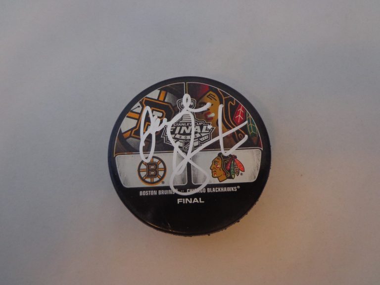 Joel Quenneville signed Chicago Blackhawks 2013 Stanley Cup Puck autographed