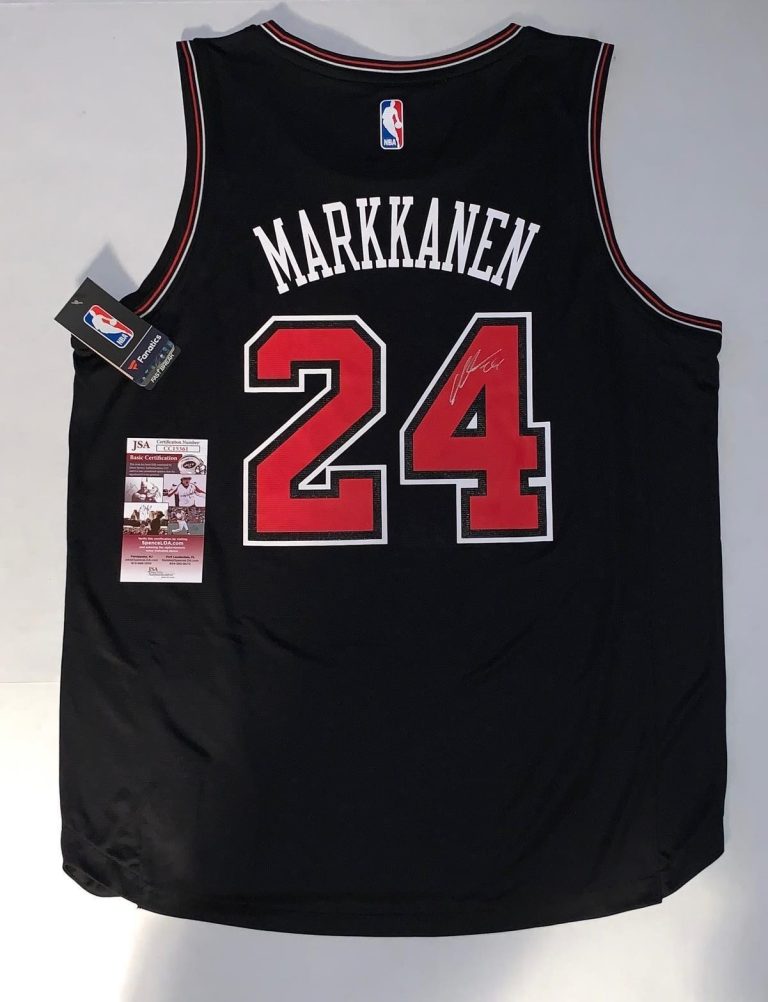 Lauri Markkanen signed Chicago Bulls Licensed Fast Break jersey 2 JSA