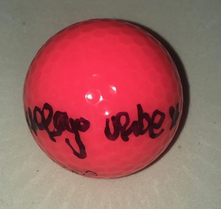 Mariajo Uribe signed Hot Pink Wilson Hope Golf Ball autographed LPGA Colombia