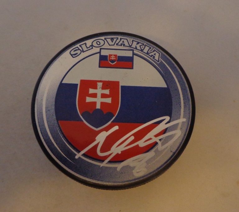 Marko Dano Winnipeg Jets signed Team Slovakia puck autographed