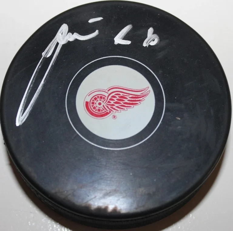 TOMAS JURCO SIGNED DETROIT RED WINGS HOCKEY PUCK W/CASE COA
