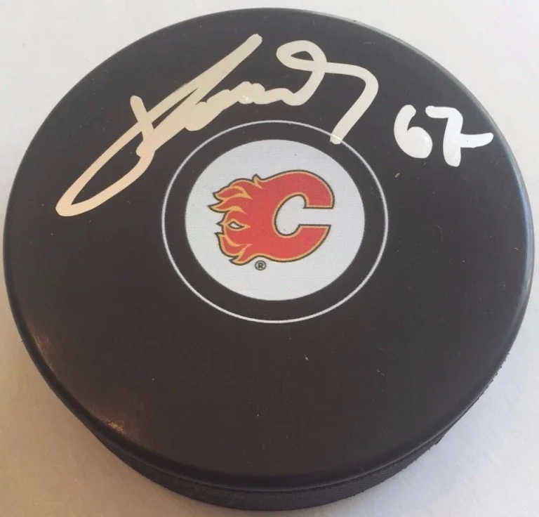 MICHAEL FROLIK SIGNED CALGARY FLAMES PUCK W/CASE COA