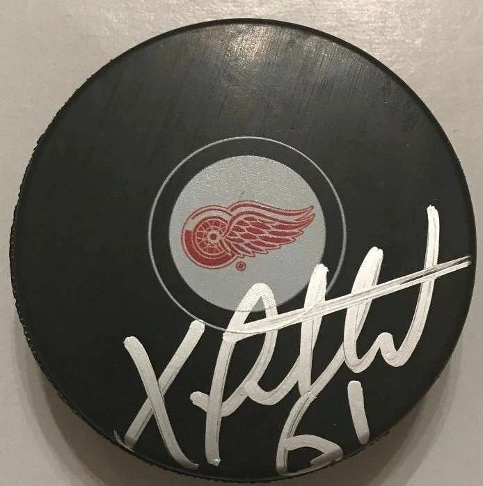 XAVIER OUELLET SIGNED DETROIT RED WINGS PUCK W/CASE COA