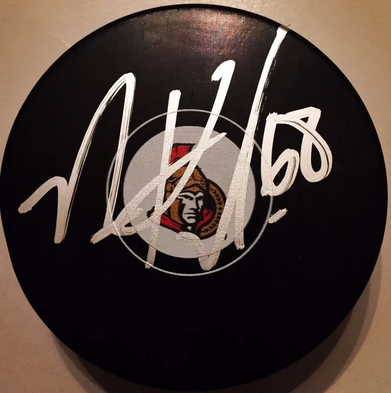 MIKE HOFFMAN SIGNED OTTAWA SENATORS HOCKEY PUCK W/CASE COA