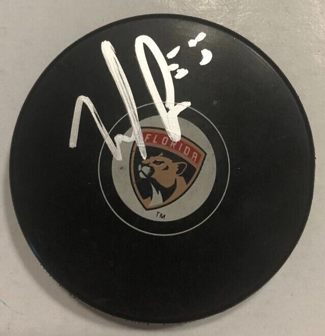 NOEL ACCIARI SIGNED FLORIDA PANTHERS HOCKEY PUCK W/ CASE COA