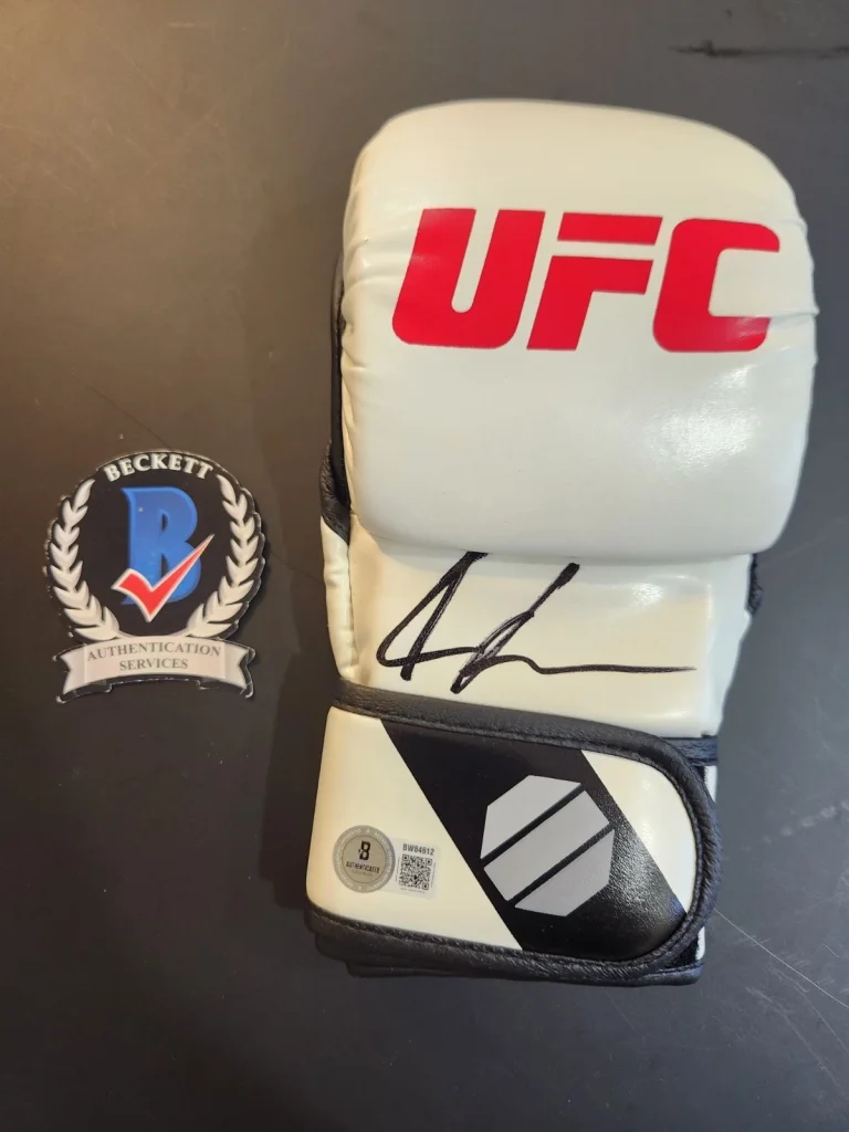 Alexander Volkov Signed UFC Glove White #2 Heavyweight BAS COA Authenticated