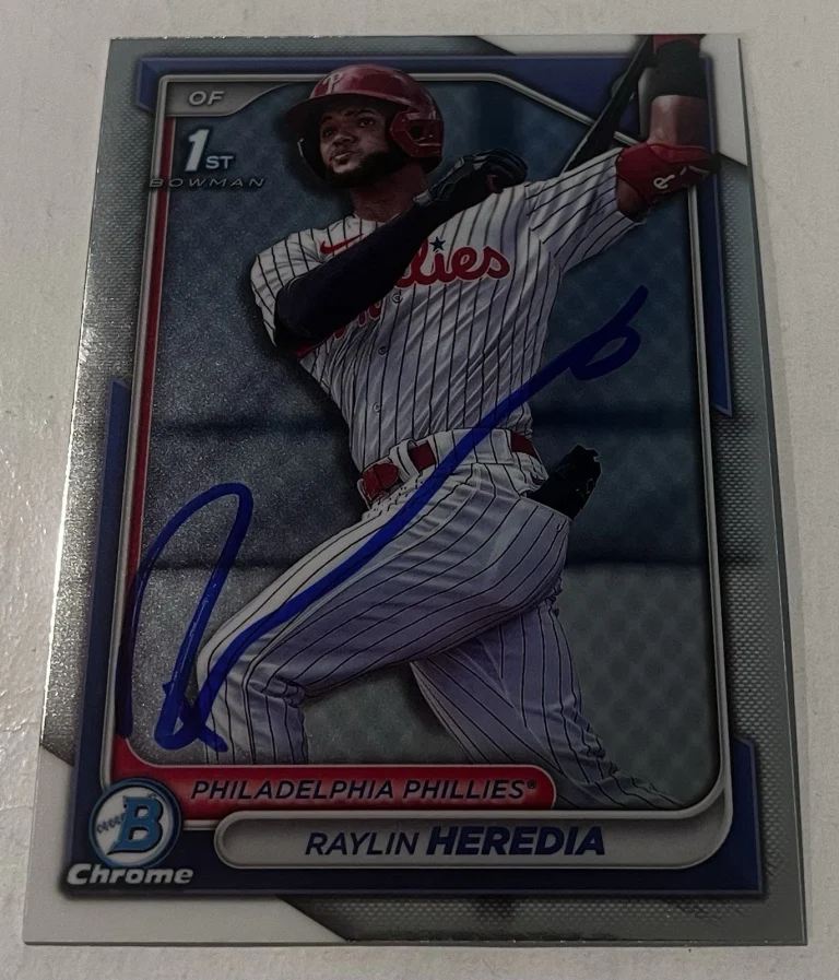 RAYLIN HEREDIA SIGNED 2024 BOWMAN CHROME PROSPECT BASEBALL CARD AUTO