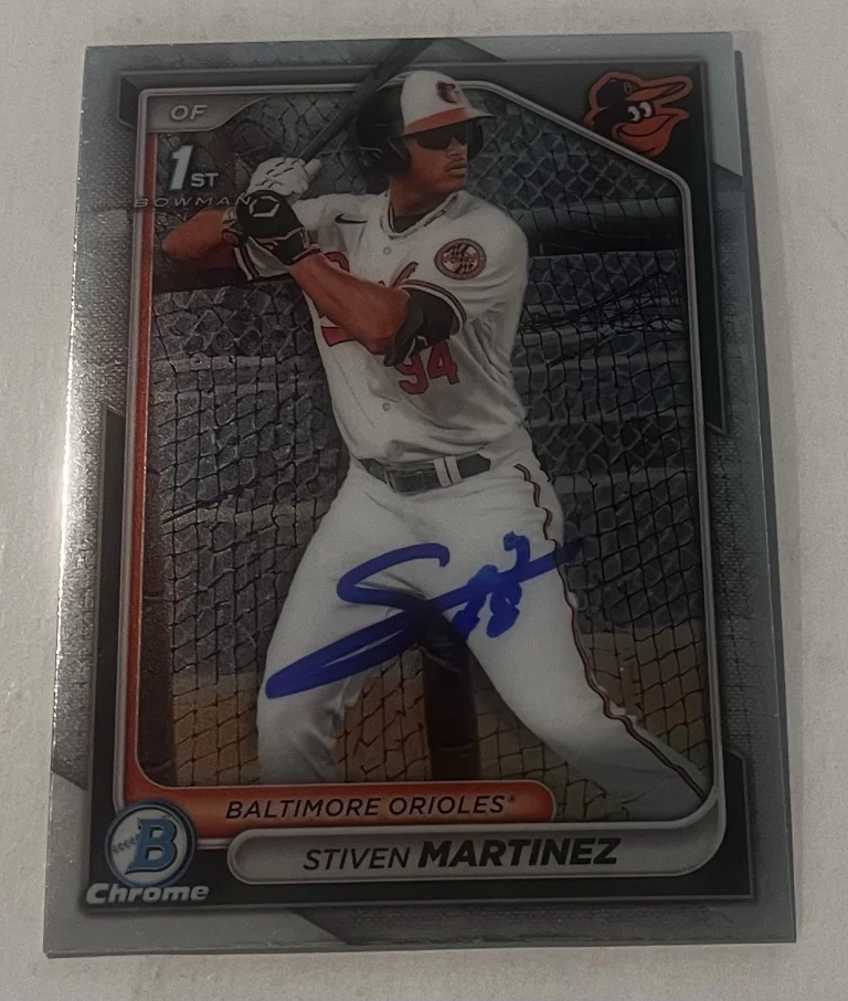 STIVEN MARTINEZ SIGNED 2024 BOWMAN CHROME PROSPECT BASEBALL CARD AUTO