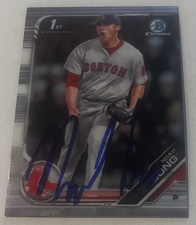 NOAH SONG SIGNED 2019 BOWMAN DRAFT CHROME PROSPECT CARD AUTO