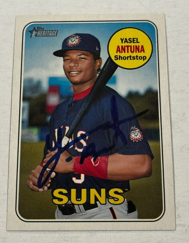 YASEL ANTUNA SIGNED 2018 TOPPS HERITAGE MINOR LEAGUE BASEBALL CARD AUTO