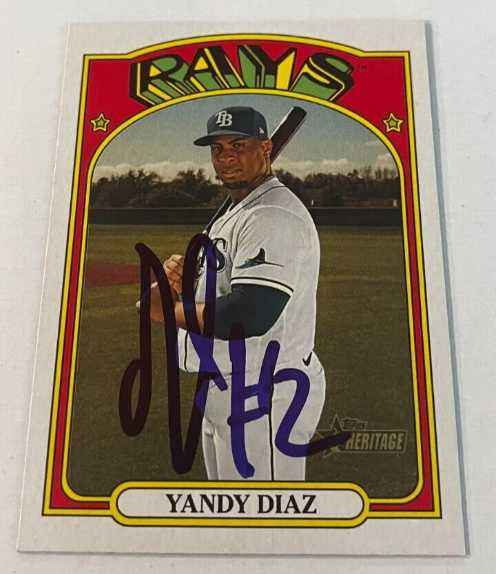 YANDY DIAZ SIGNED 2021 TOPPS HERITAGE BASEBALL CARD AUTO