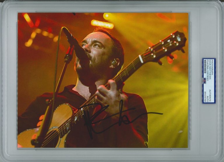 Dave Matthews Signed 8x10 Photograph PSA DNA Encapsulated Authentic Autograph