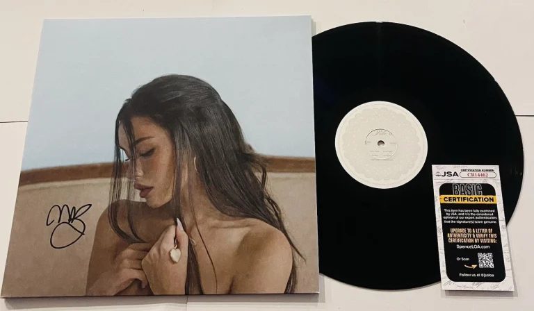 MADISON BEER SIGNED LOCKET LP VINYL RECORD ALBUM JSA COA