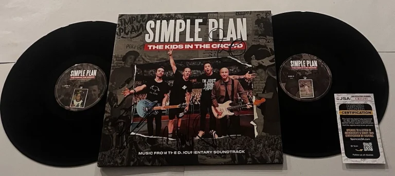 SIMPLE PLAN SIGNED THE KIDS IN THE CROWD LP VINYL RECORD ALBUM JSA COA