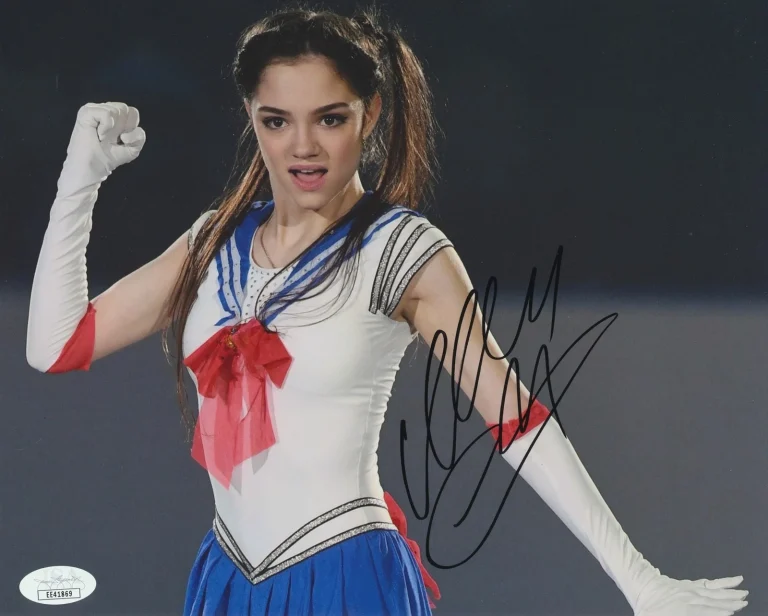 EVGENIA MEDVEDEVA SIGNED FIGURE SKATING 8X10 PHOTO 3 JSA