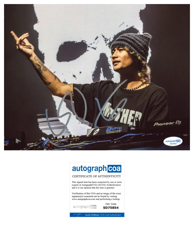‘ISOxo’ Signed 8x10 Photo DJ EDM Music ACOA Julian Isorena