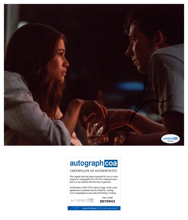 Josh O'Connor 'Challengers' Signed 8x10 Photo 'Patrick Zweig' ACOA