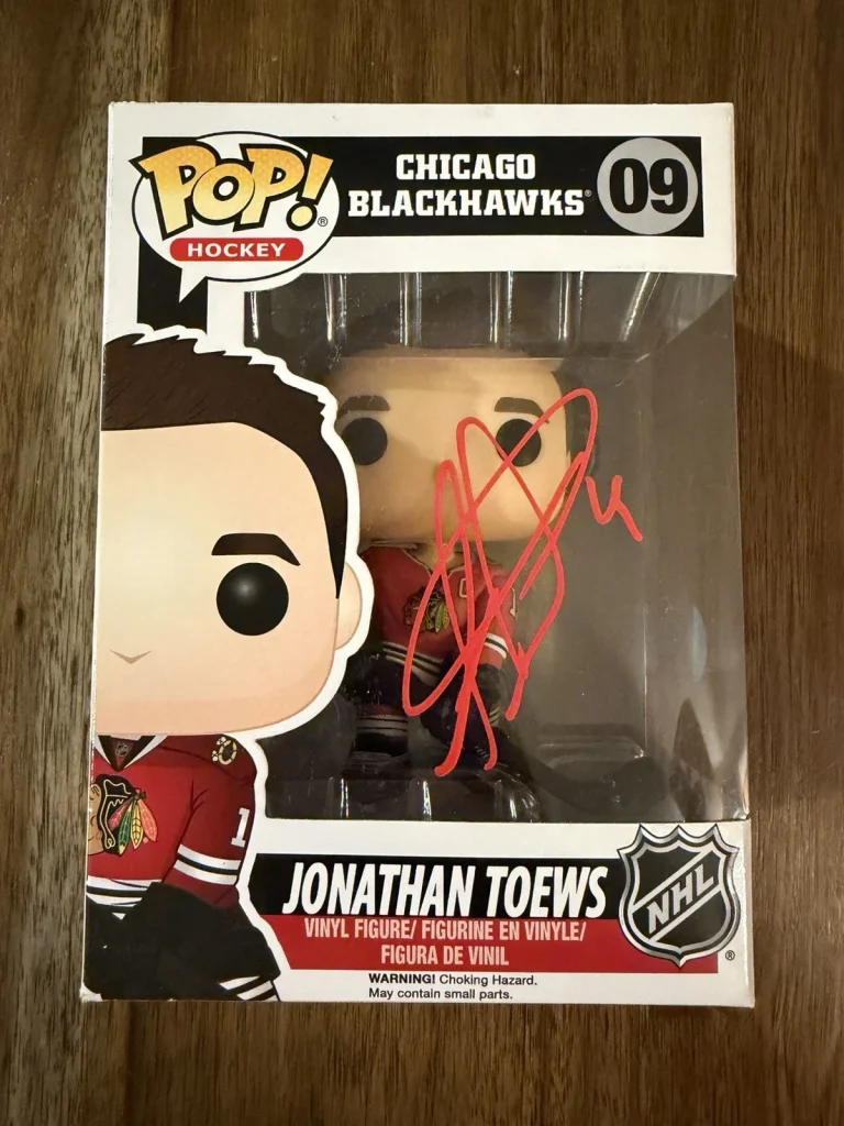Jonathan Toews ‘Chicago Blackhawks’ Star Signed Funko Pop Beckett Hockey NHL