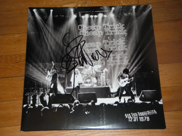 CHEAP TRICK RICK NIELSEN SIGNED RECORD STORE DAY 12/31/1979 LIVE VINYL ALBUM