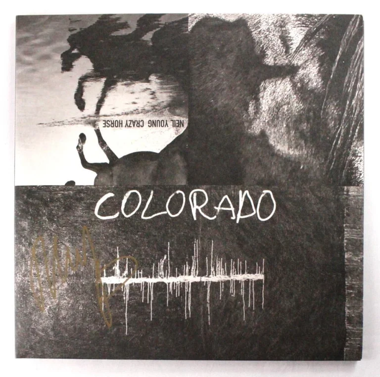 NEIL YOUNG SIGNED AUTOGRAPH ALBUM VINYL RECORD - COLORADO CRAZY HORSE W/ JSA
