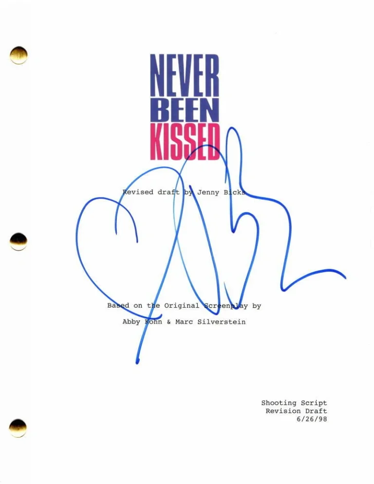 DREW BARRYMORE SIGNED AUTOGRAPH NEVER BEEN KISSED FULL MOVIE SCRIPT - VERY RARE!